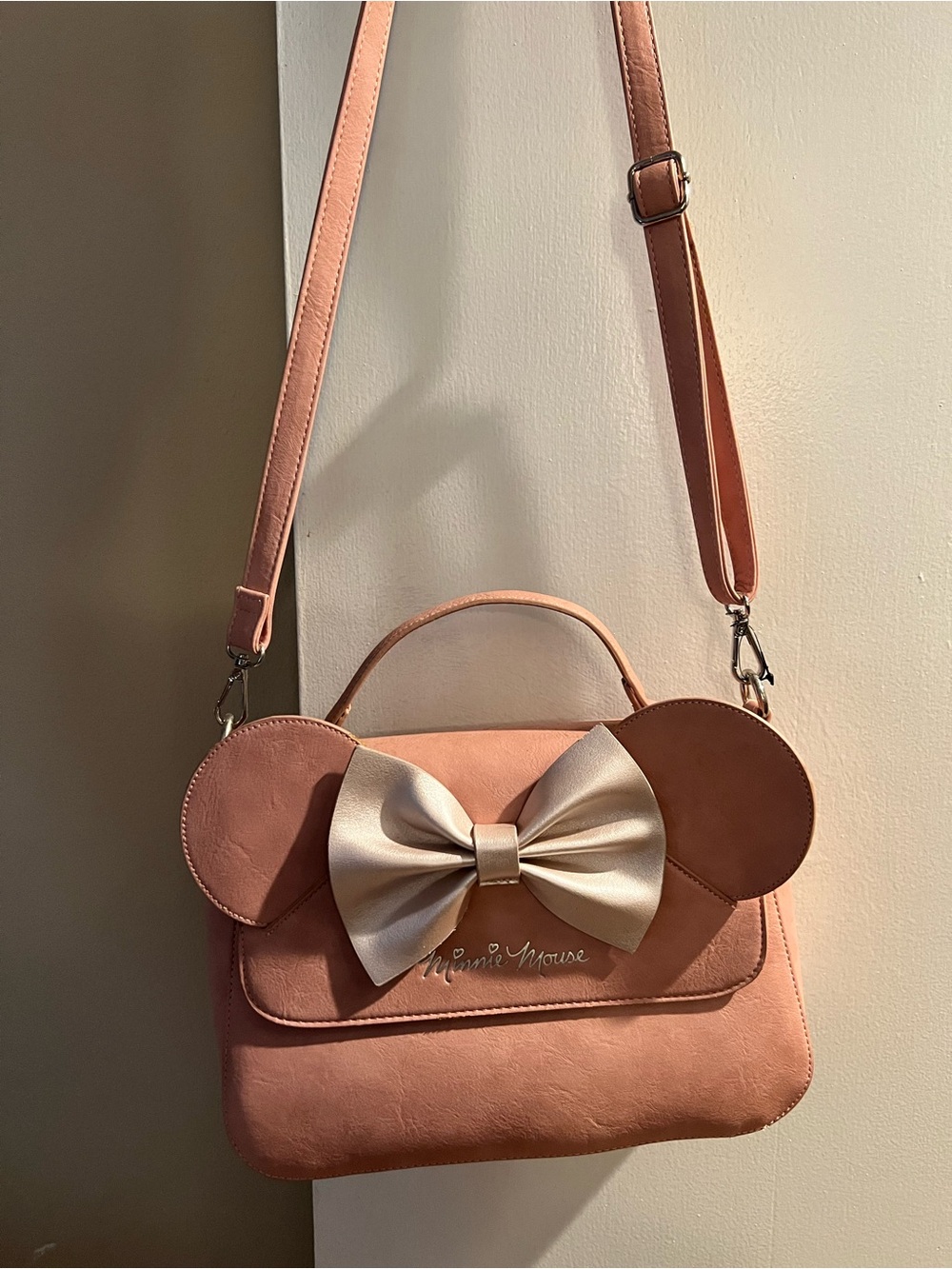 Disney Minnie Mouse Pink Bow-Accent Crossbody Bag